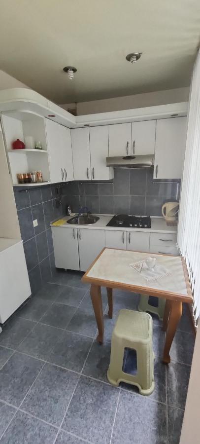 Budget One Room Apartment Baku Exteriör bild